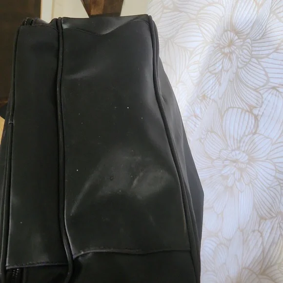 Kenneth Cole Reaction Black Tote Travel Carry On Bag - Picture 9 of 11